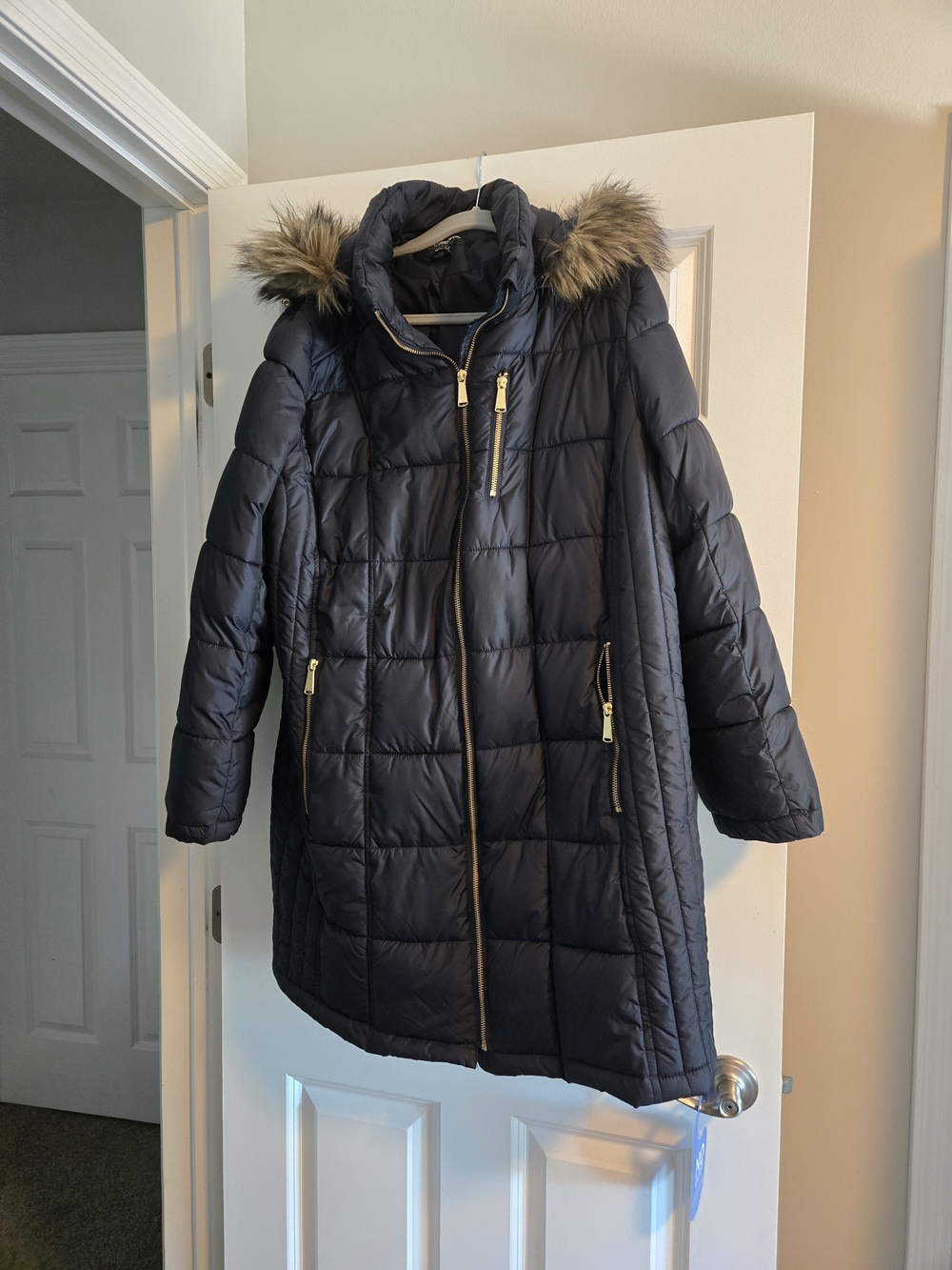 Liz Claiborne Dark Blue Quilted Puffer Coat with Faux Fur Hood